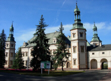POD ZLOTA ROZA hotel noclegi wypoczynek sale konferencyjne w Polsce Kielce